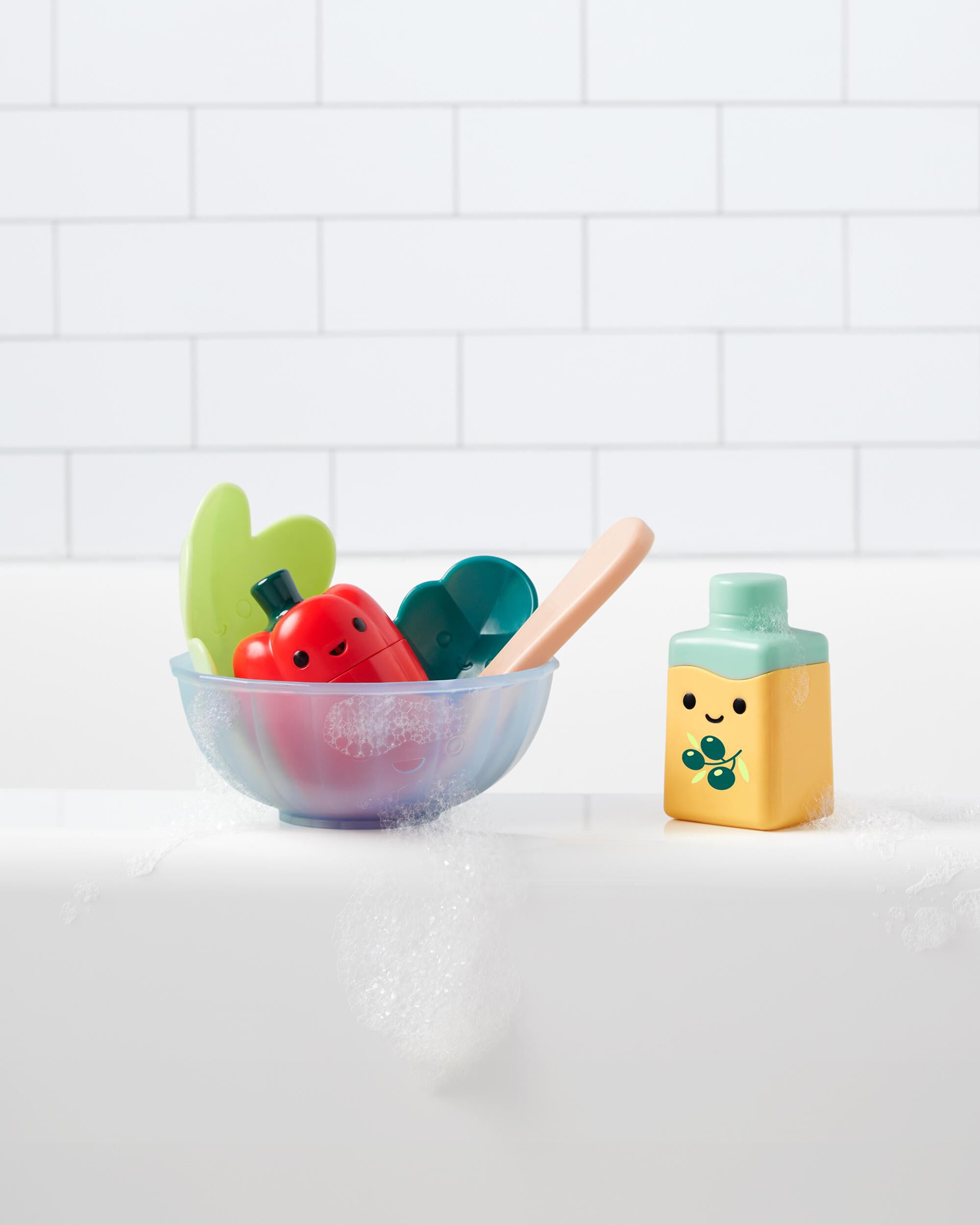 Carter's Tub-to-Table Caf- Prep & Serve Salad Bath Toy Set